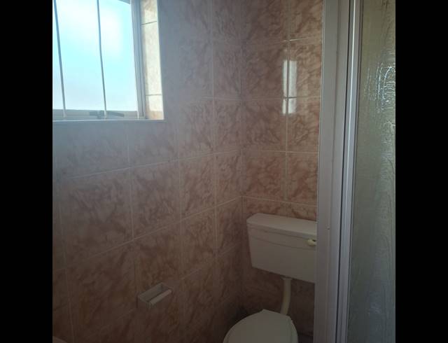 2 BEDROOM HOUSE TO LET IN RESERVOIR HILLS